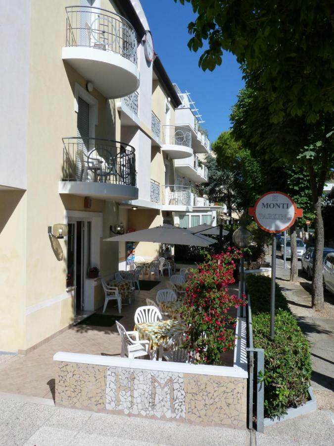 Hotel Monti Riccione Exterior photo